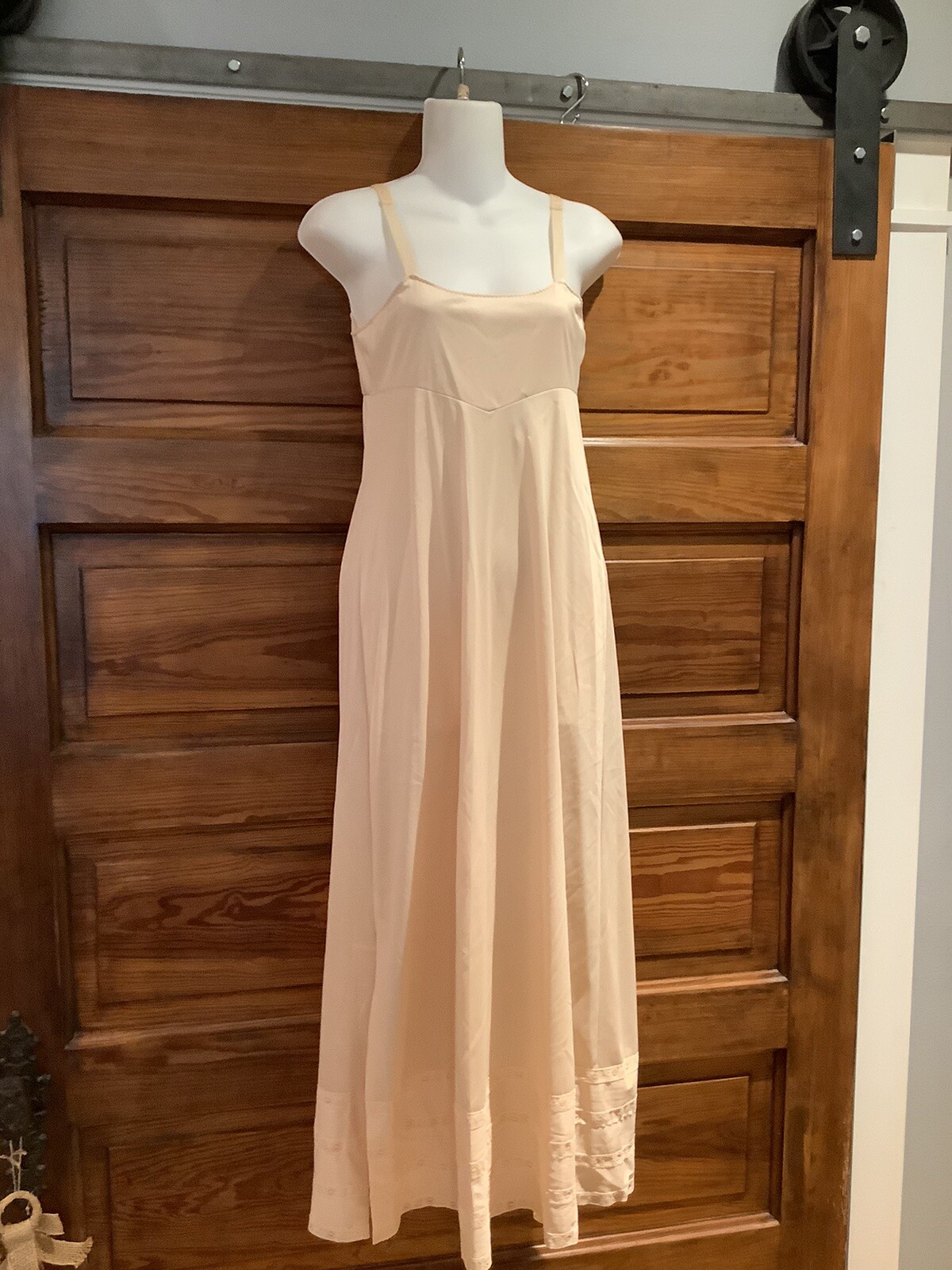Vintage Sears Nude Long Slip Nightgown The Doesn’t Slp 34 Nylon