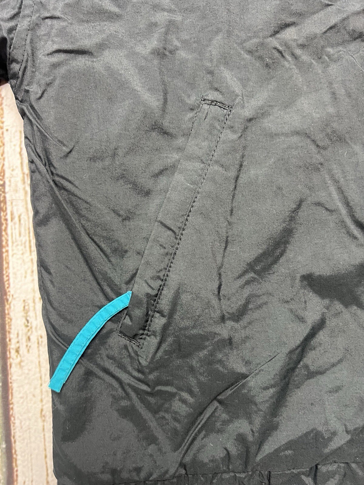 VTG Woolrich The Woman Black Soft Shell Full Zip 3M Insulated Button Jacket Coat