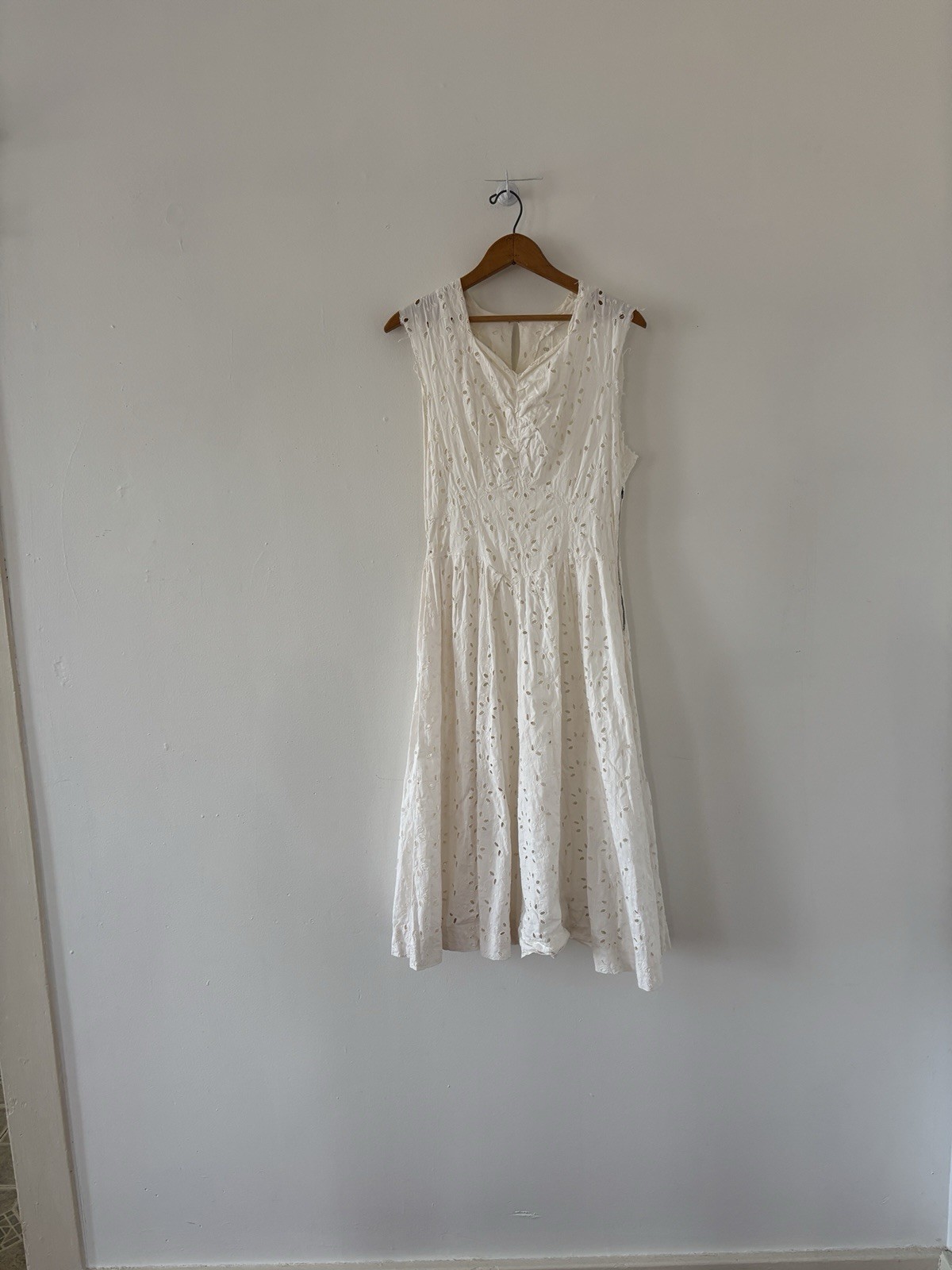 Vintage 1940s WWII Era Eyelet Cotton Midi Length Day Dress XS/S