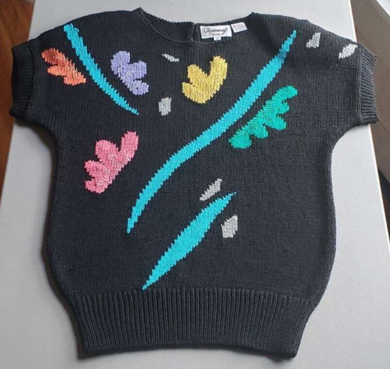 VTG 80s Retro Alexandria Floral Sweater Size M