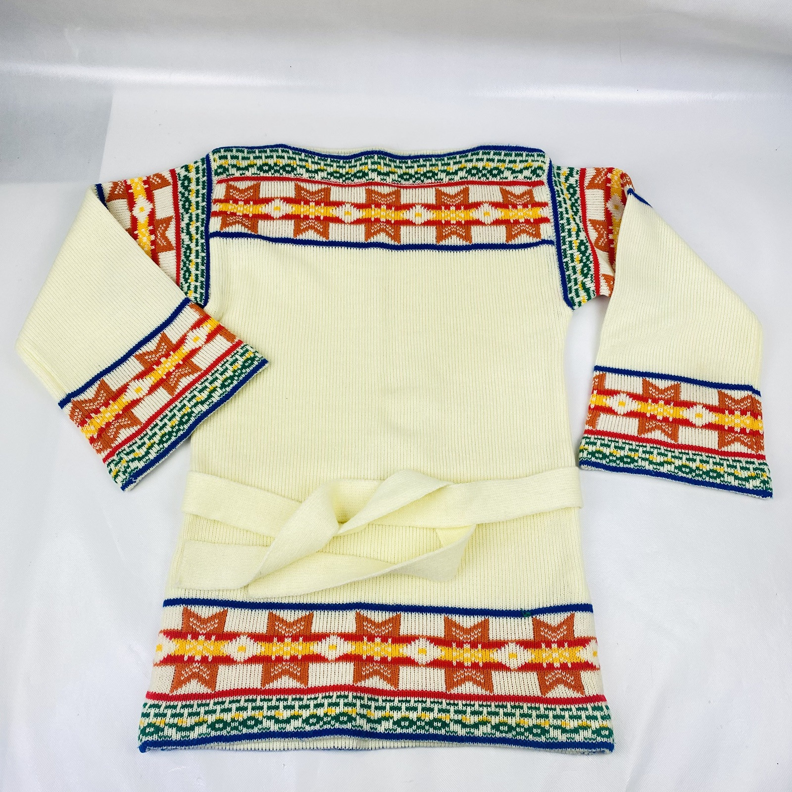Vintage Women’s Skiva Int Bell Sleeve Aztec Southwest Belted Sweater – Medium