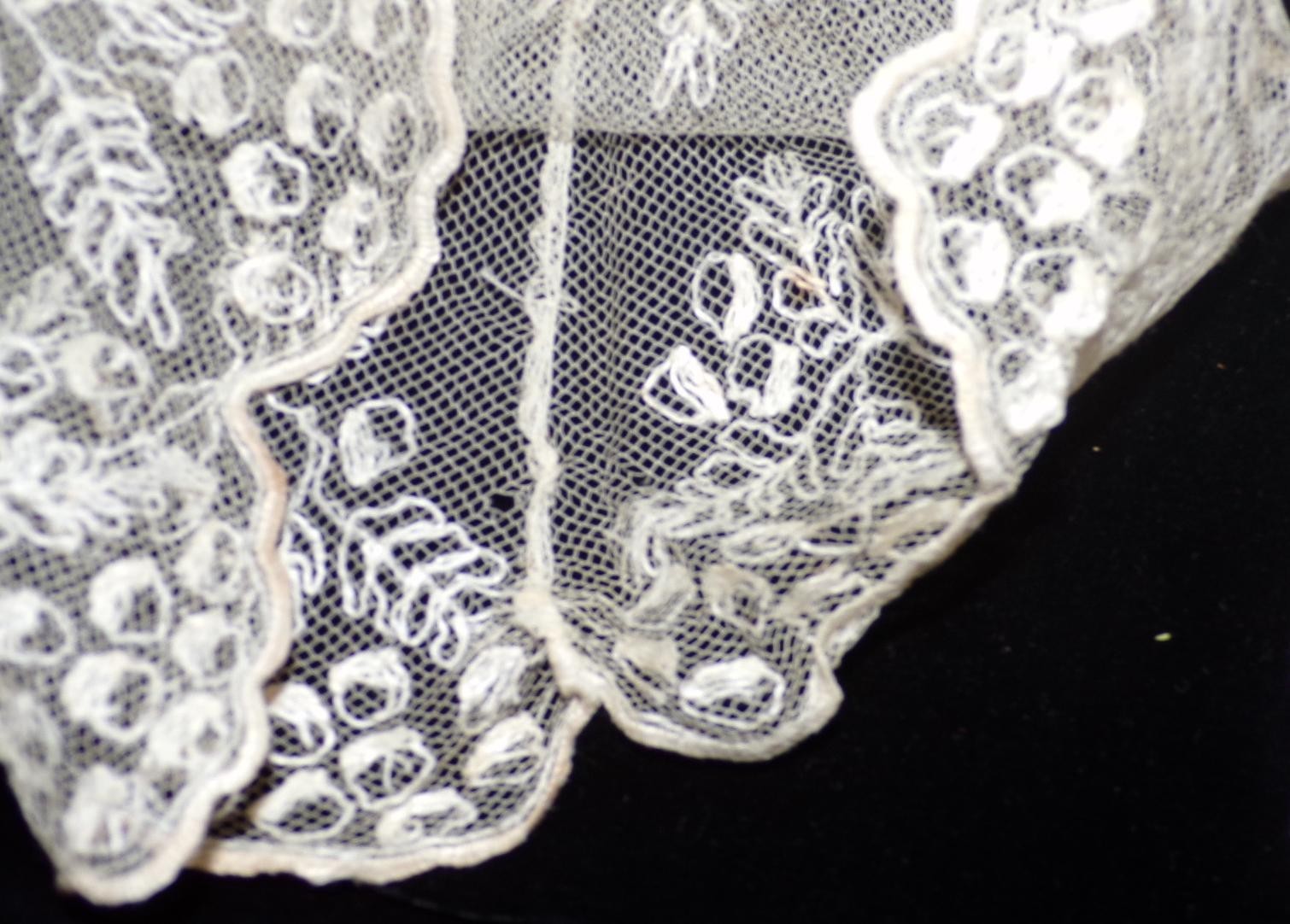 SUPERB ORIG EARLY 19TH C 1820 1830 REGENCY HAND MADE LACE SLEEVES 4 DRESS GOWN