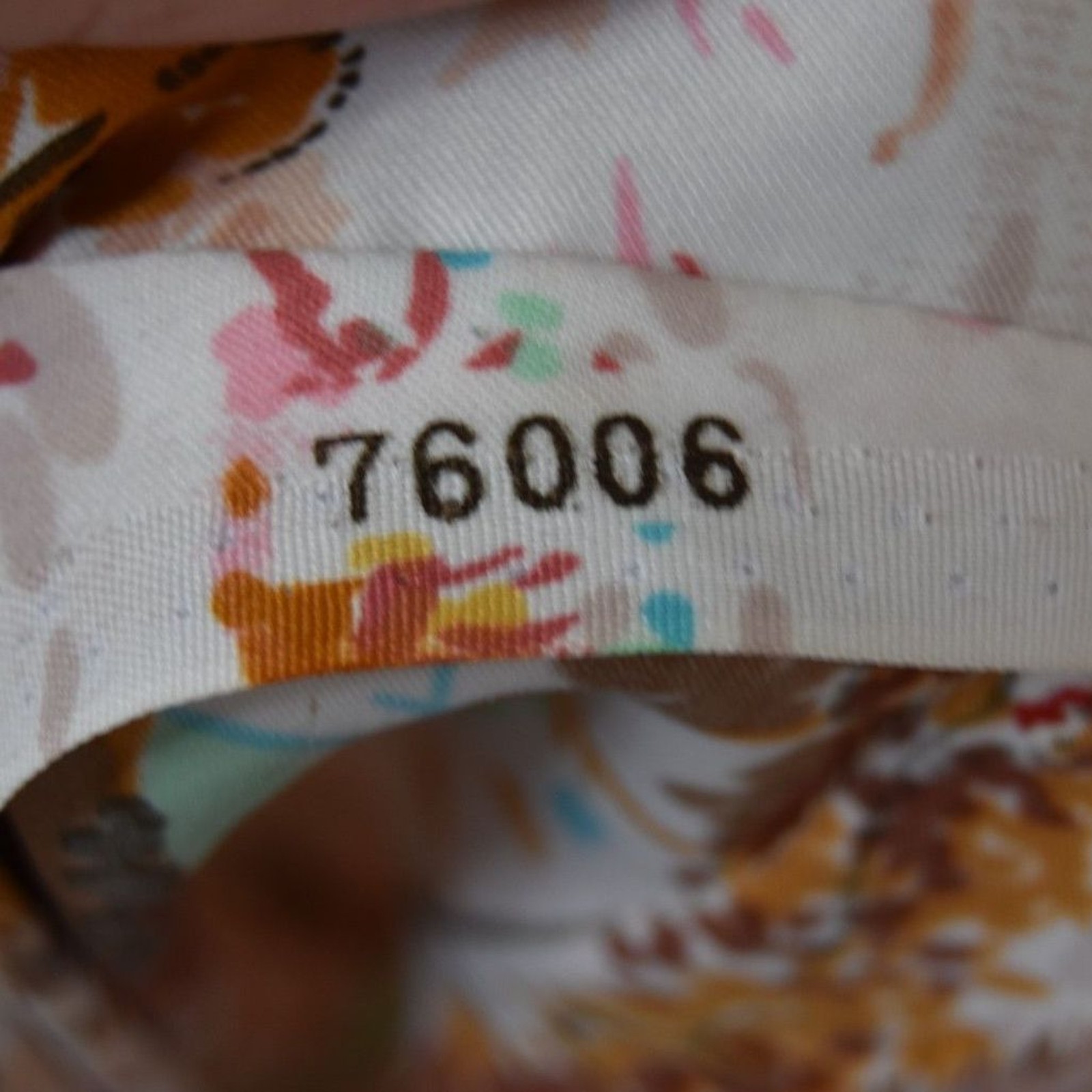 Vintage 70s Scenic Print Blouse Large XL Pink Cottage Landscape Shirt