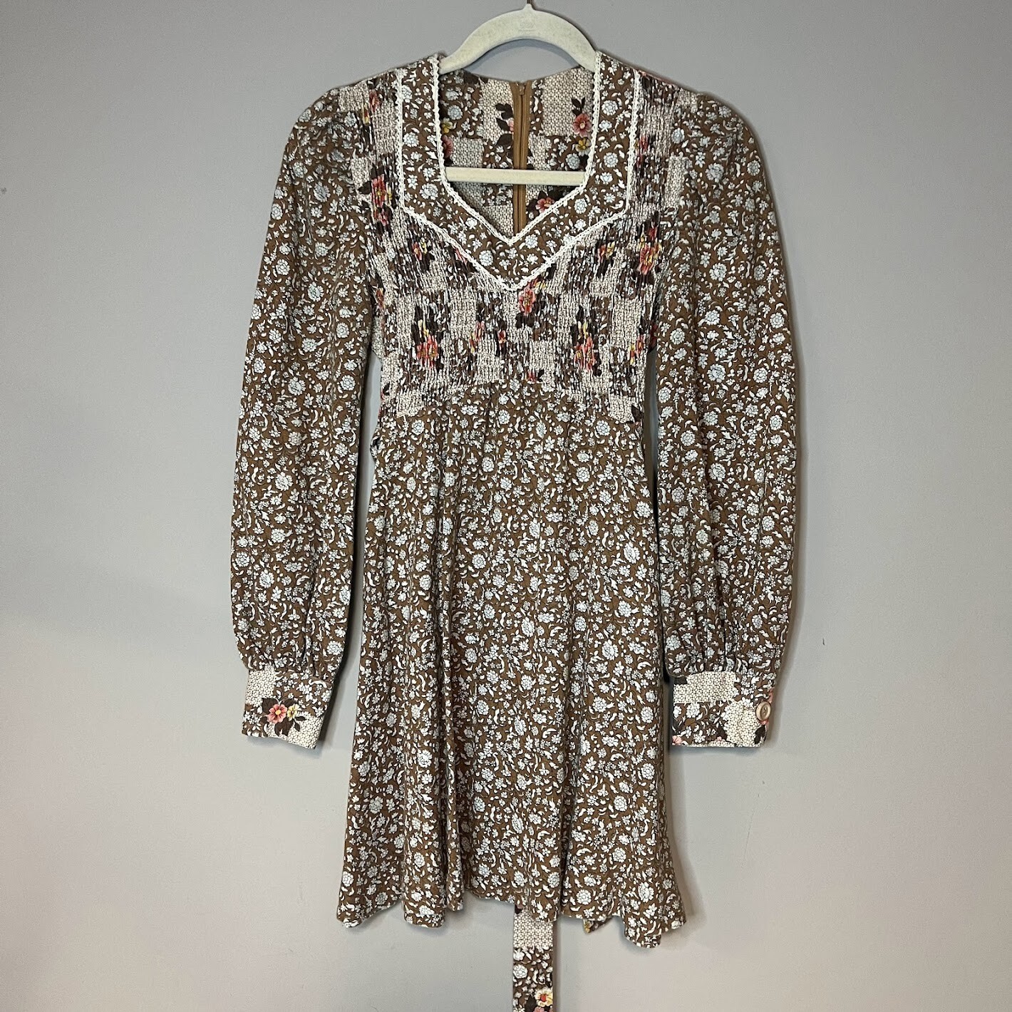 Vtg JODY T OF CALIFORNIA 70s Floral Prairie Folk Smocked Mini Dress Brown Sz 9