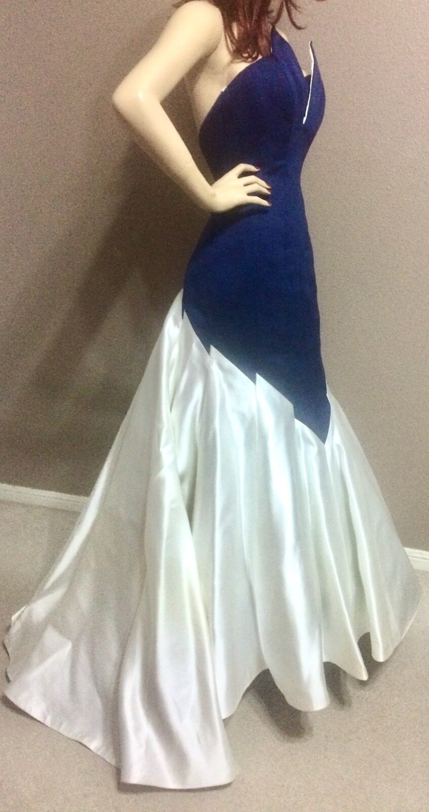 VTG 80s Victor Costa Red Carpet Formal White /Blue Strapless Train Ball Gown
