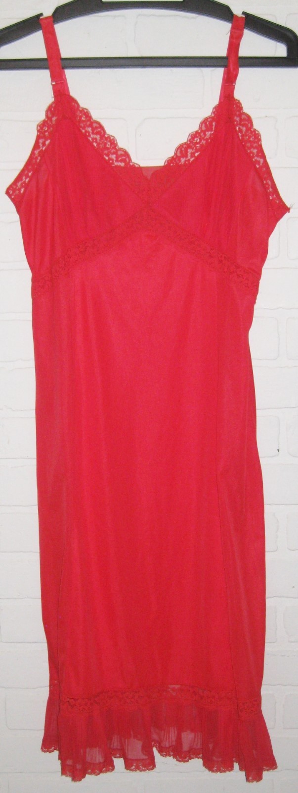 VINTAGE SHEER LACE CHERRY RED HEIRESS SLIP Nylon CHIFFON LADIES SEXY 36 AVE EUC