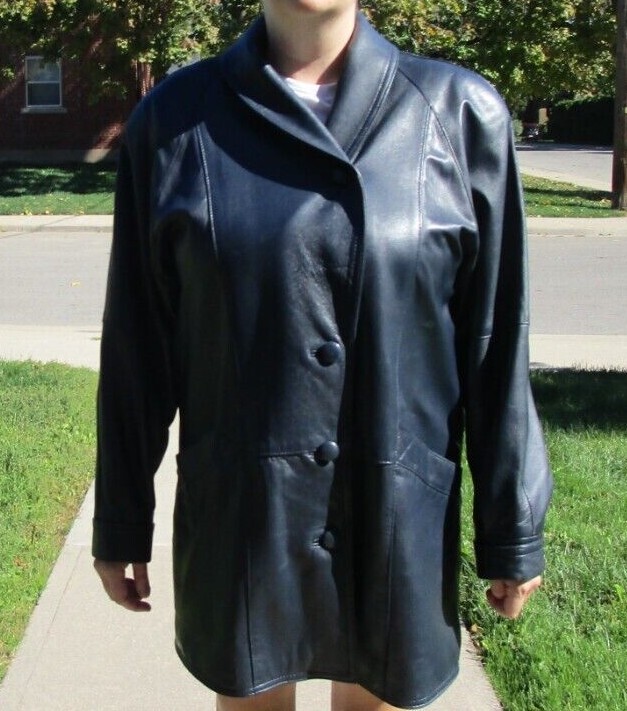 Vtg The Olde Hide House Lined w Satin Padded Shoulders 1990s Fashion Statement
