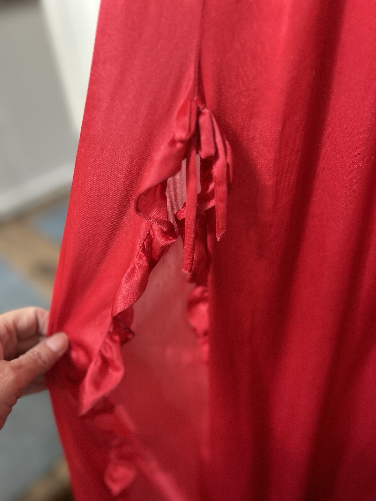 Vintage Vanity Fair Sexy Long Gown Red Nylon Made USA Women’s Small EUC