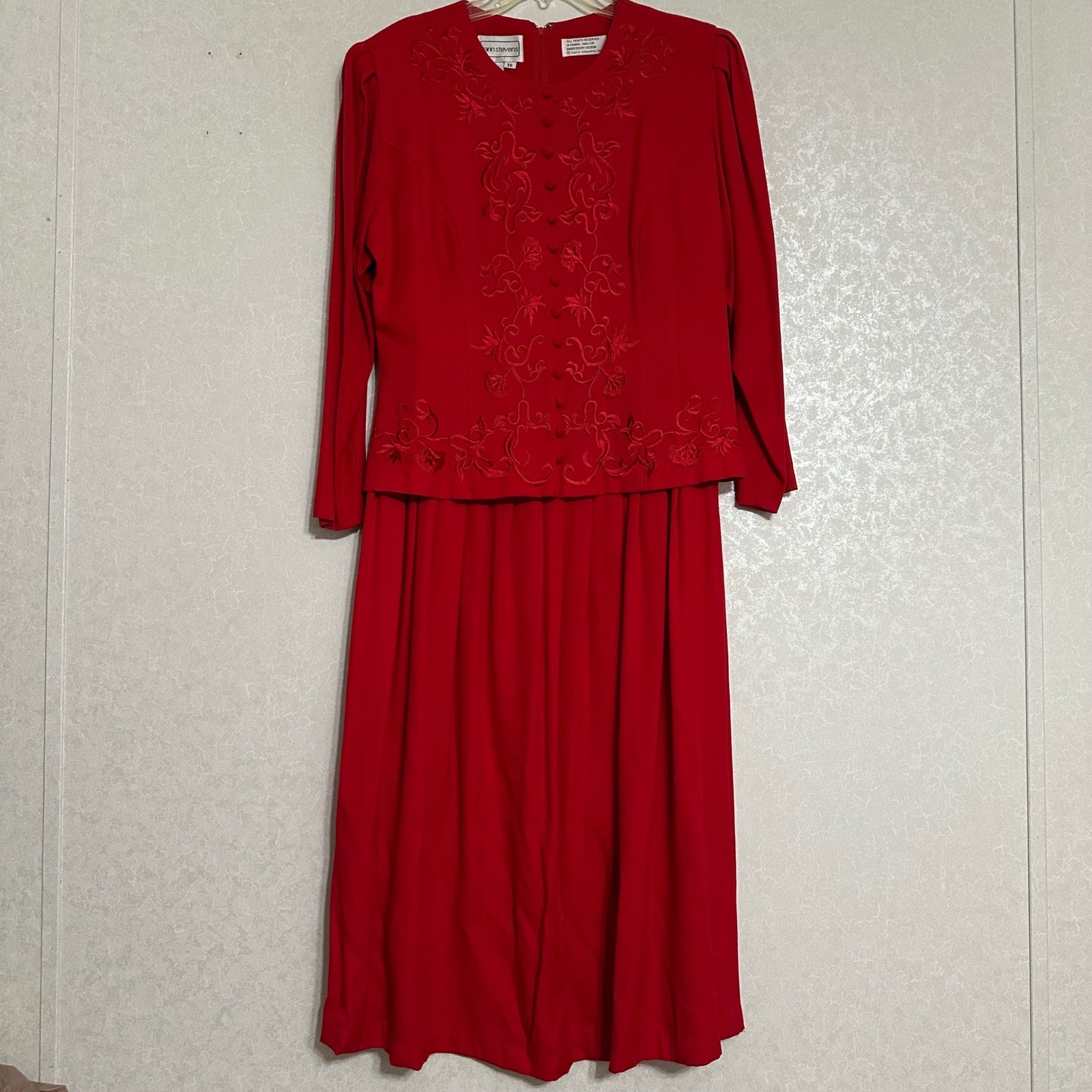 Karin Stevens Vintage 80’s Red Floral Embroidered Long Sleeve Dress Pleated 16