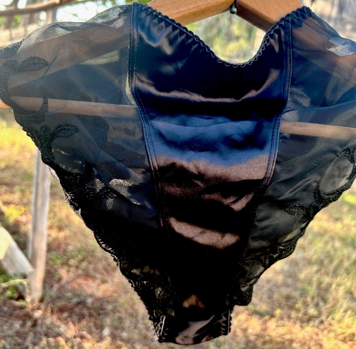 VTG SZ M Second Skin panties GLOSSY WET SATIN high cut Black