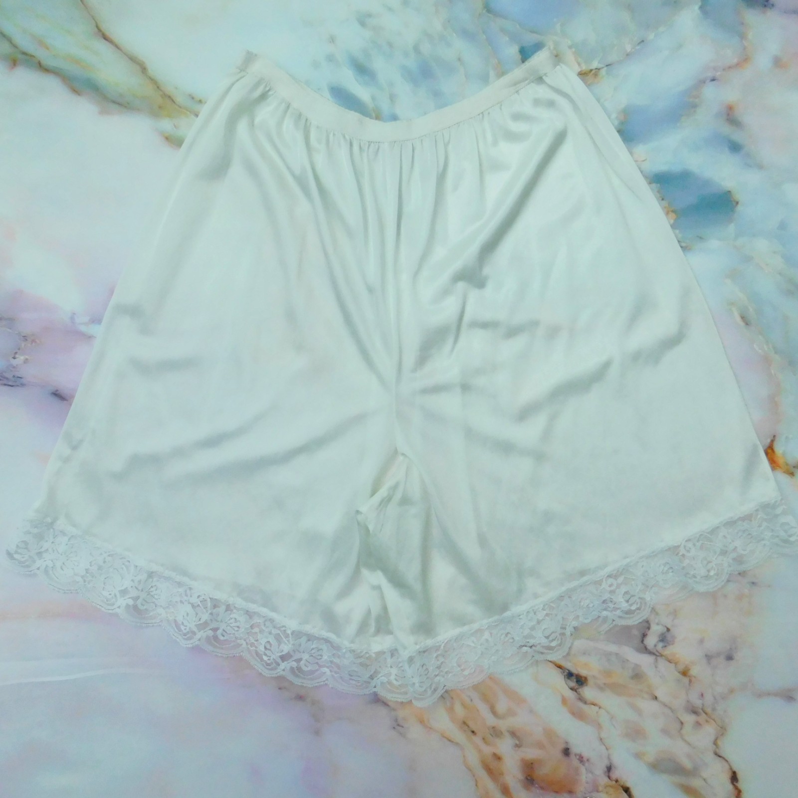 Vintage Slip Pettipants White Nylon Back Slit Lace Shorts Skirt Skort Women’s S