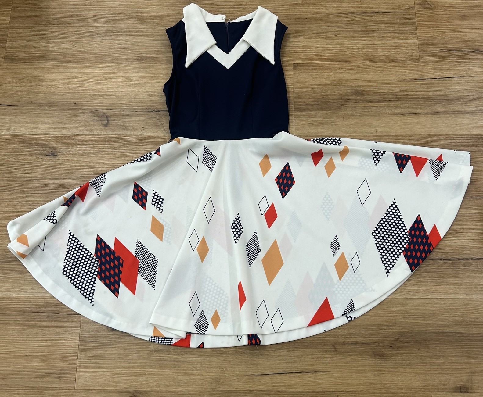 Vintage 60s Mod Geometric Print Fit & Flare Dress Peter Pan Collar 34 Bust AS IS