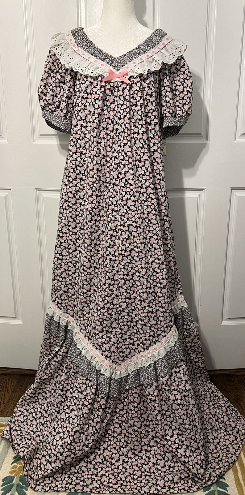 Vintage Liberty House Lola jr. Hawai Floral Maxi Dress Eyelet Trim NWT Sz 13 S/M