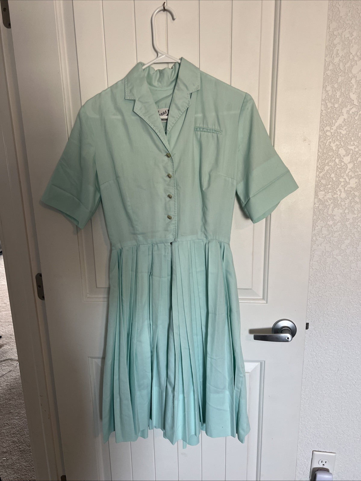 Vintage 40s 50s Light Green Shirt Waist Collared Cotton Dress Modern Size 10/12