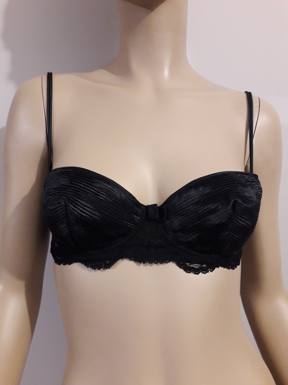 Vintage LA PERLA Pleated Plissé Bra Black Size 3 Made in Italy Lingerie
