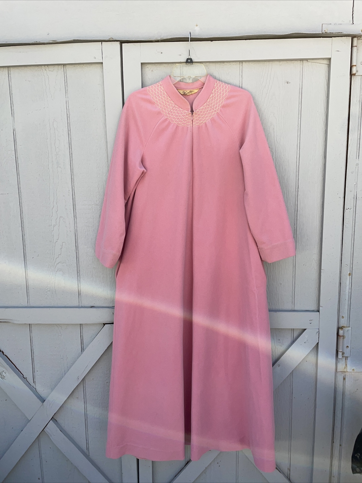 VTG Vanity Fair pink fleece Embroidered Zip Robe Lounger USA Dacron Polyester M