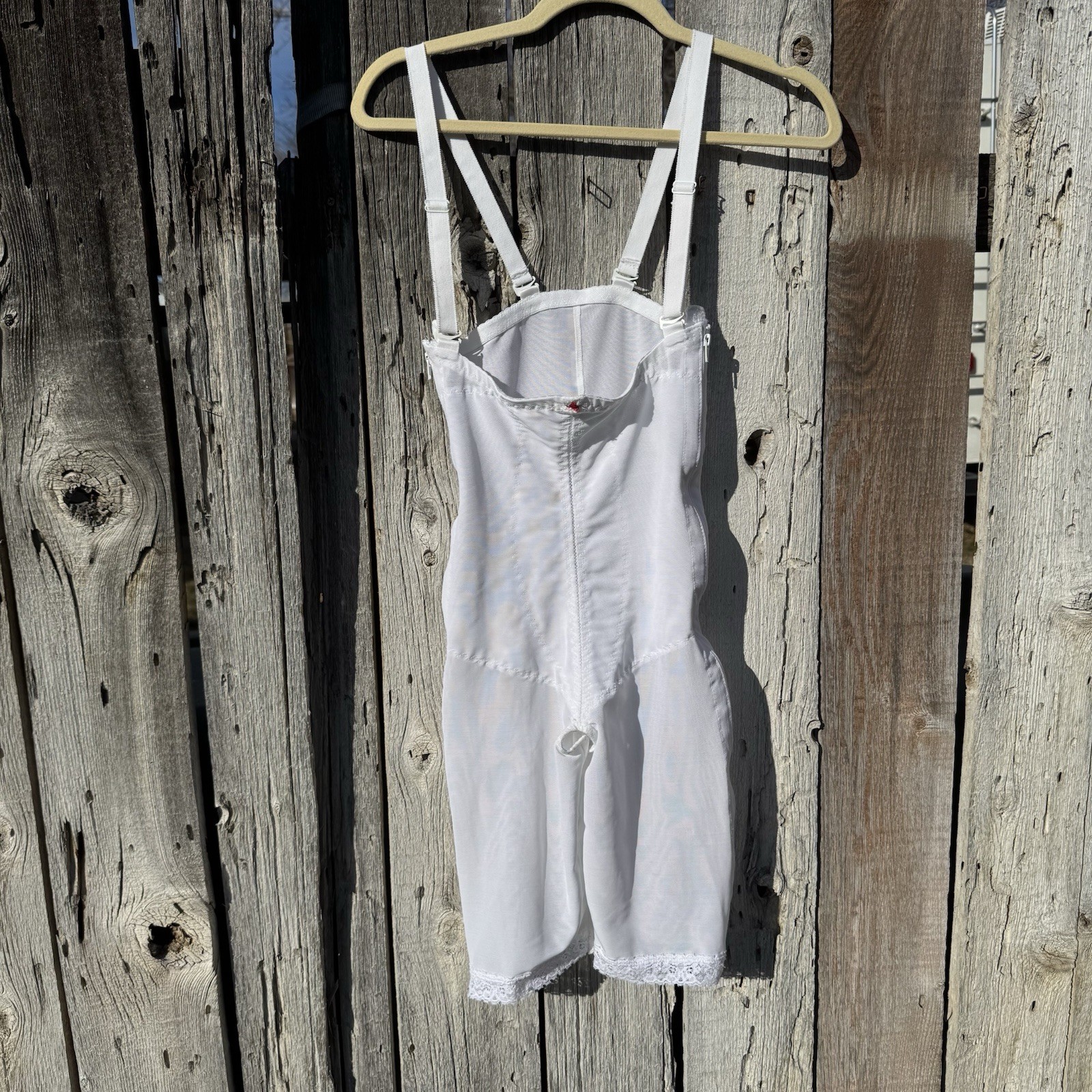 1960s Vintage White Underbust Shapewear Romper w/ Rosebud Lace Hem Size Small