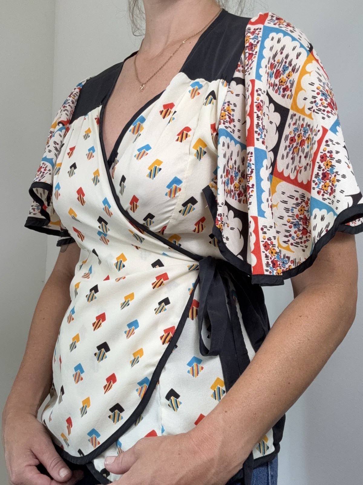 Vintage Women’s Medium Wrap Top