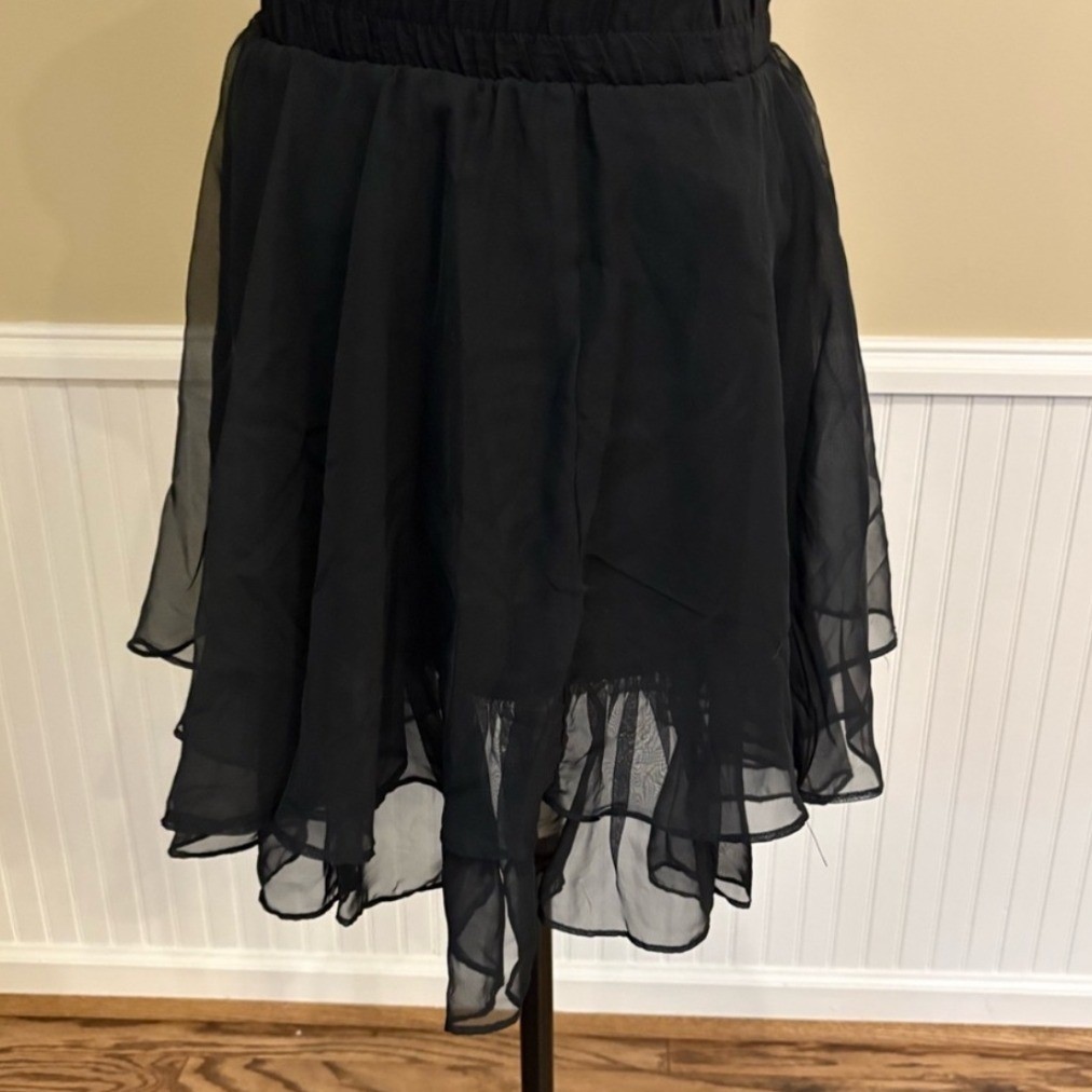 Wrapper Women’s Medium Black Chiffon Tiered Ruffle Mini Skirt Vintage