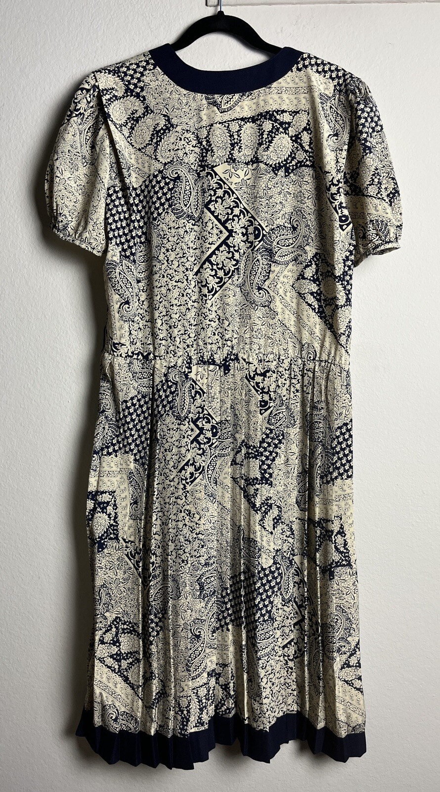 VINTAGE FLORENTINE CANADA NAVY AND IVORY FLORAL PLEATED DRESS SIZE 12 PREOWNED