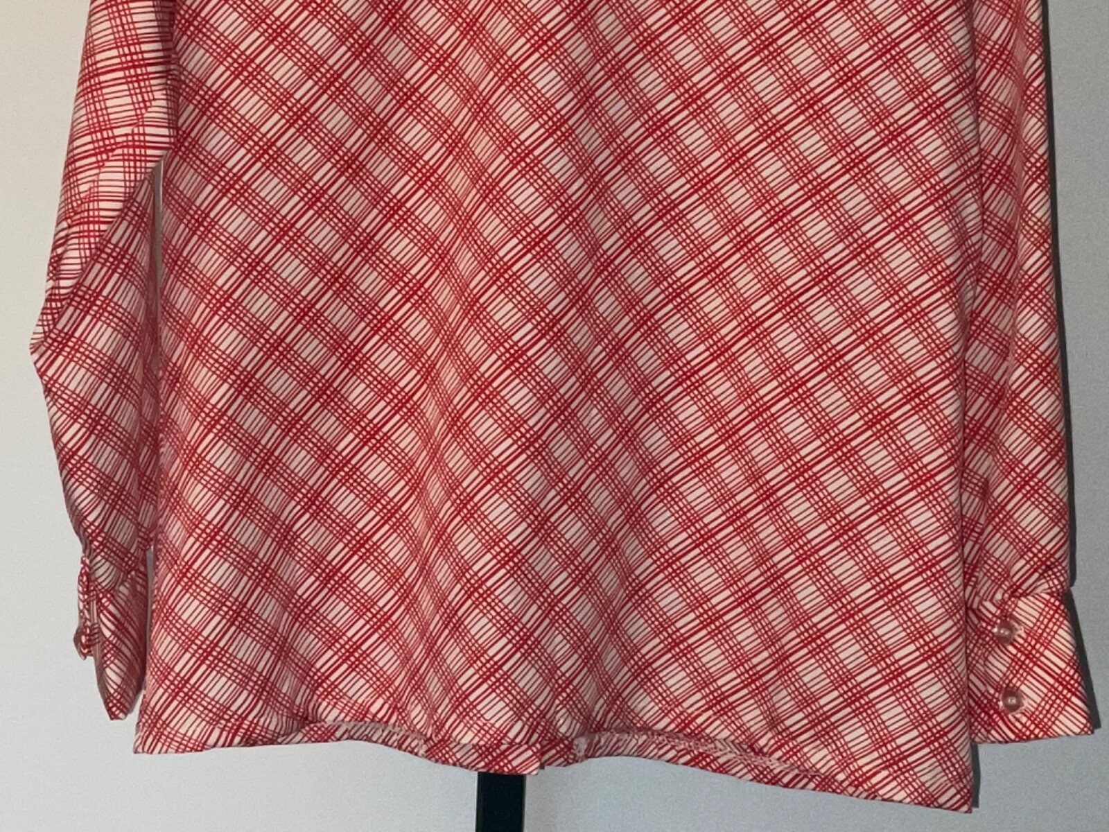 Vintage STYLED by TERRY CHICAGO Red & Ivory White Plaid Pleated Front Shirt Top