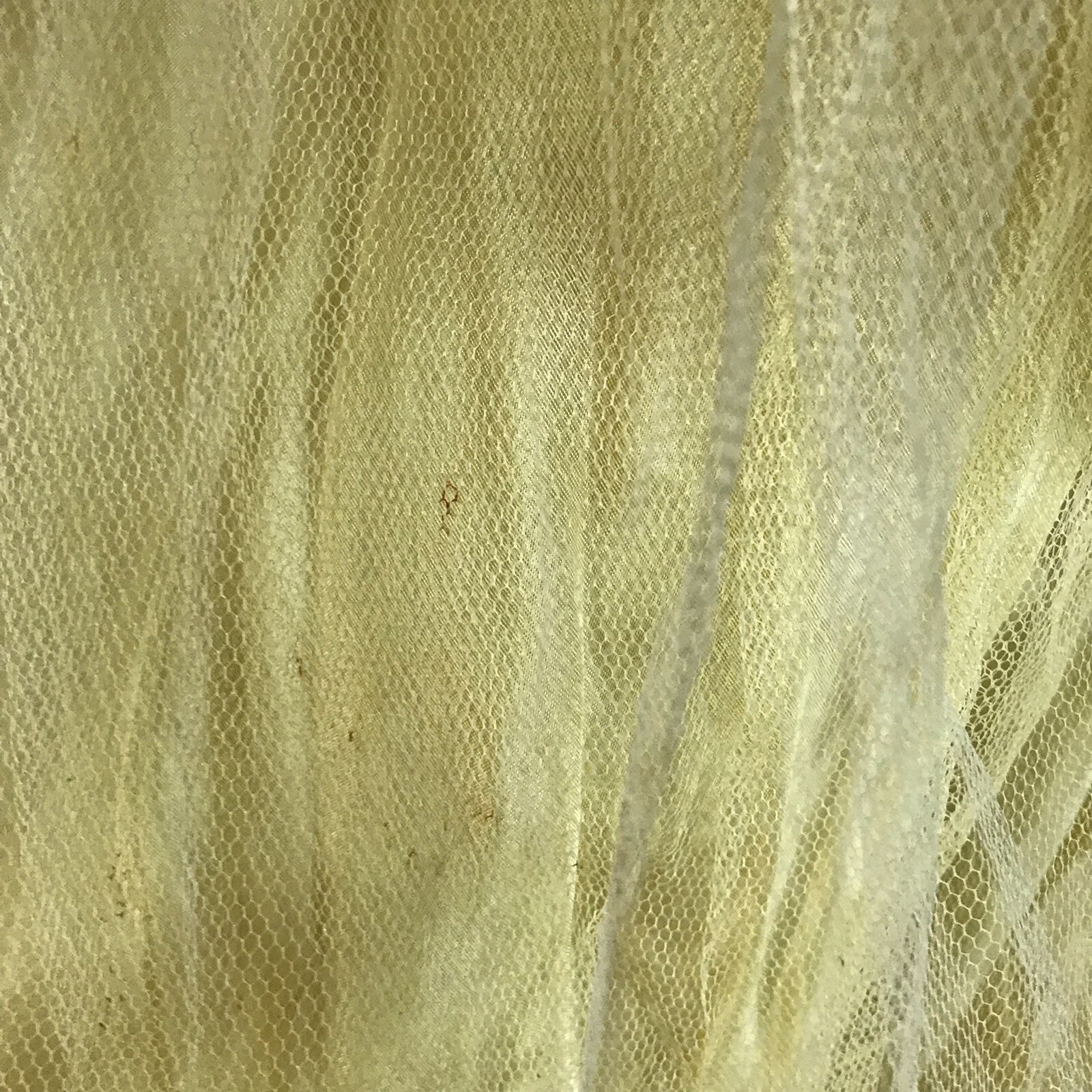 VINTAGE CIRCA 1950’S YELLOW TULLE & TAFFETA PARTY DRESS WITH FLOWER SZ SM