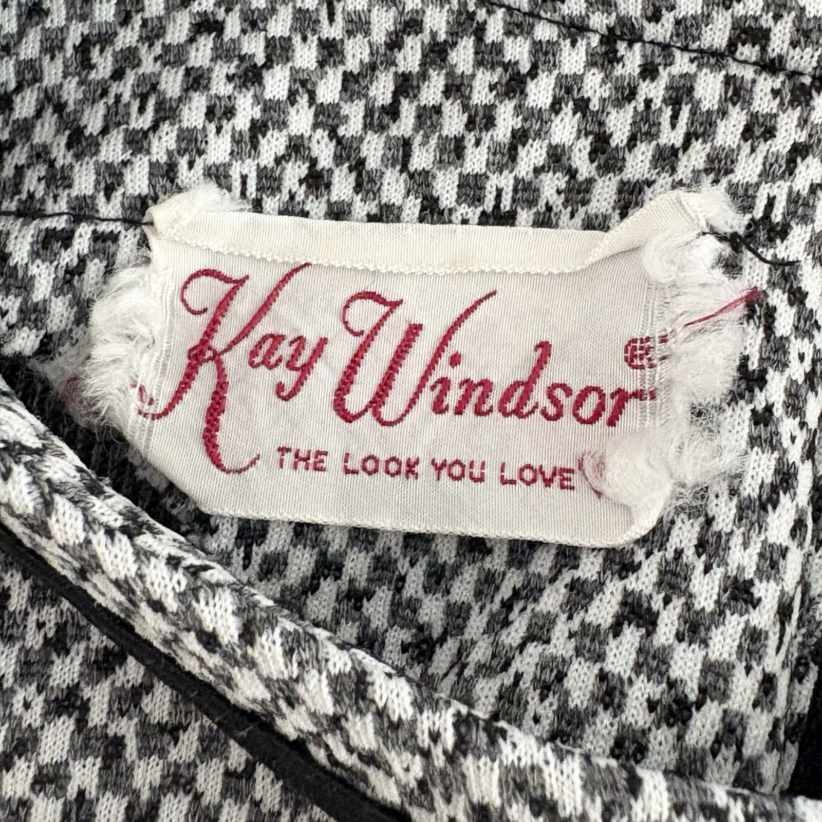 Mod Vintage 1960’s Kay Windsor Gray & White Checked Polyester Knit Dress XS/S