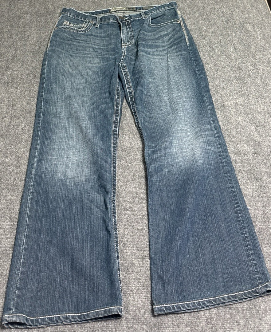 BKE Buckle Tyler Men’s 34R Straight Leg Med Wash Denim Blue Jeans