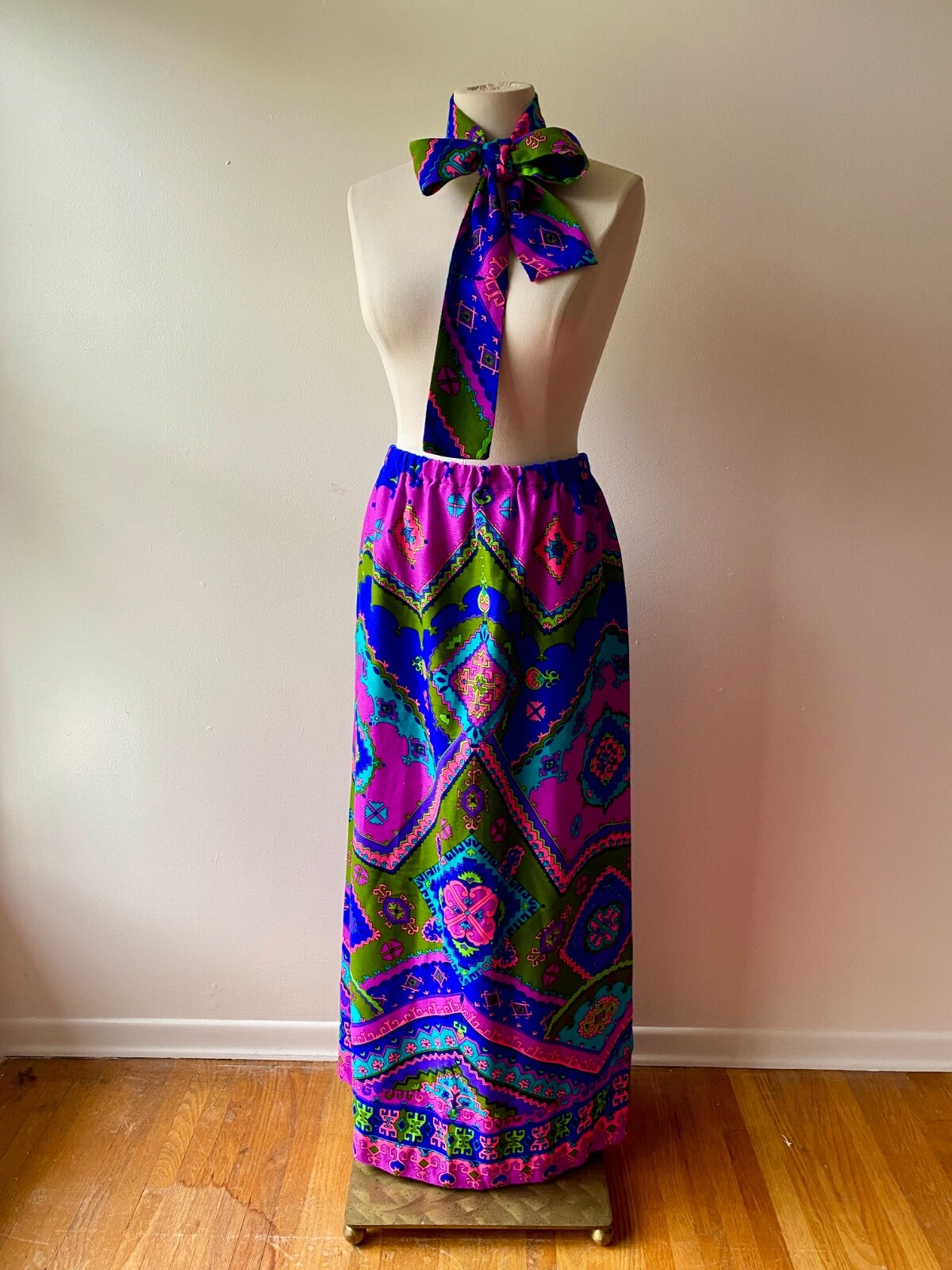 Vintage 60s/70s Psychedelic Neon Tiki Style Maxi Skirt and Matching Tie Size M