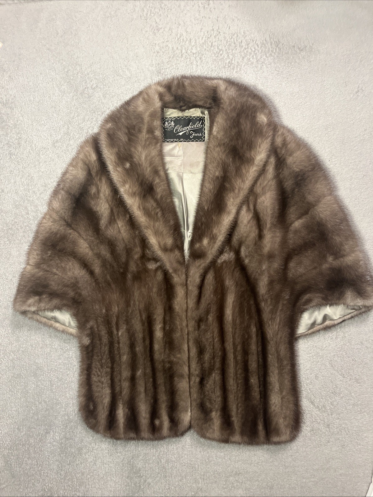 Vintage 1968 Lutetia Rare Quality Natural Let-Out Gunmetal Mink Stole Clearfied