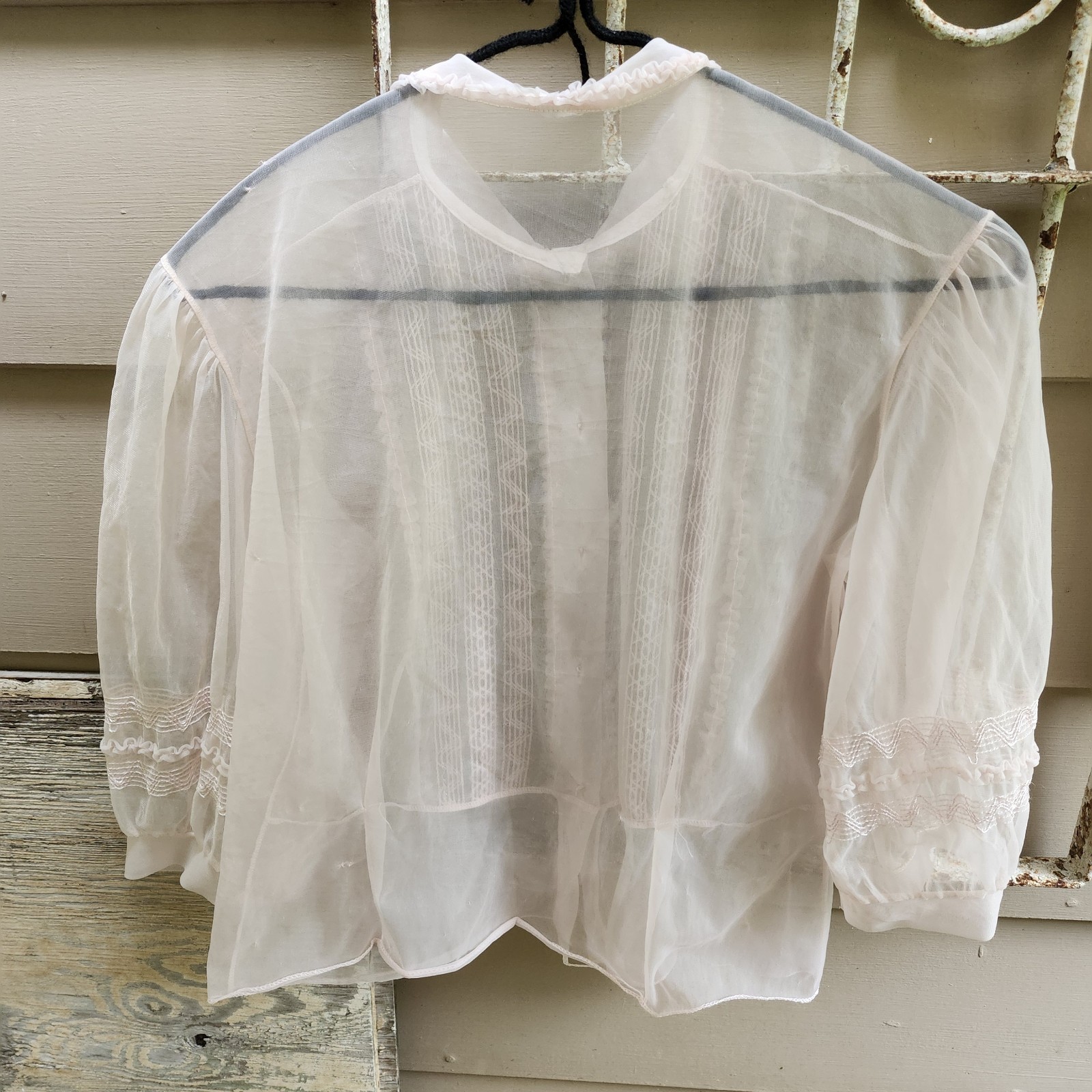 Vtg 50s Blouse Sheer Pink W/pretty thread Design Front & Sleeves Glass Buttons