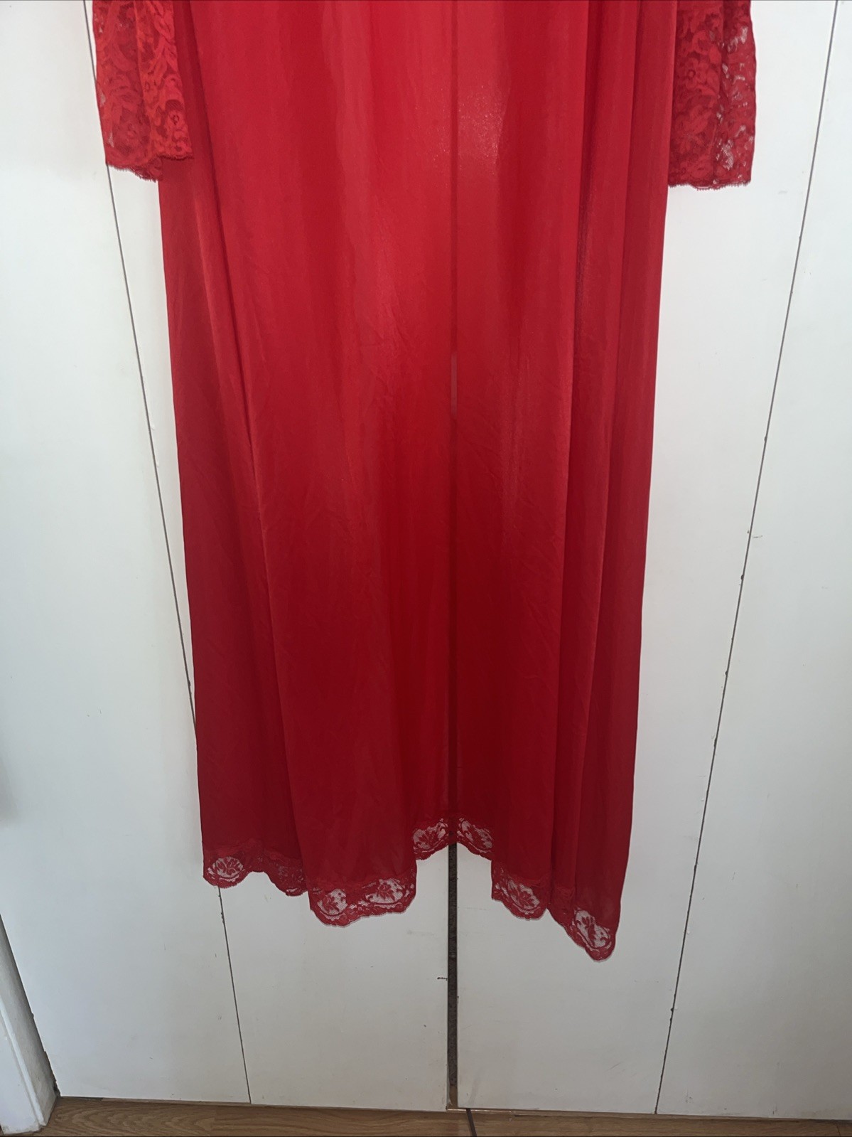 VTG OLGA Red Satin Robe Lace Trim Medium Style 9702 Long Nightgown Peignoir