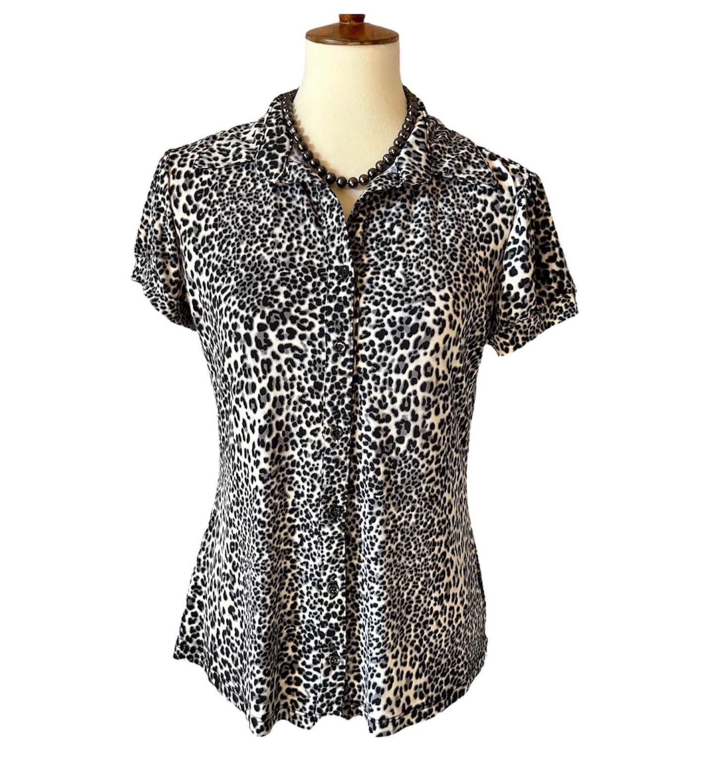 VTG Van Heusen Women’s Med Blouse Short Sleeve Black Cheetah Print Made In USA