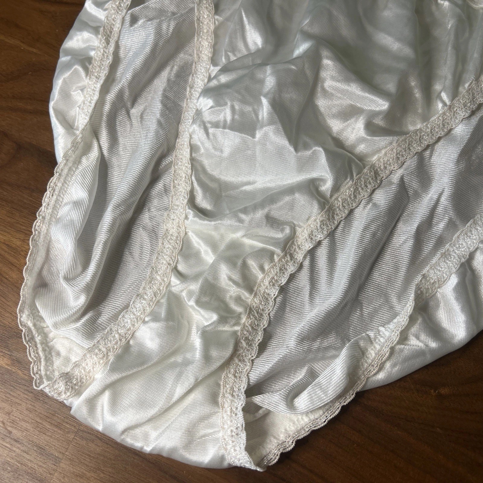 Hanes Her Way White Panties 7/L Bikini Second Skin Hi-Cut Brief Satin Nylon