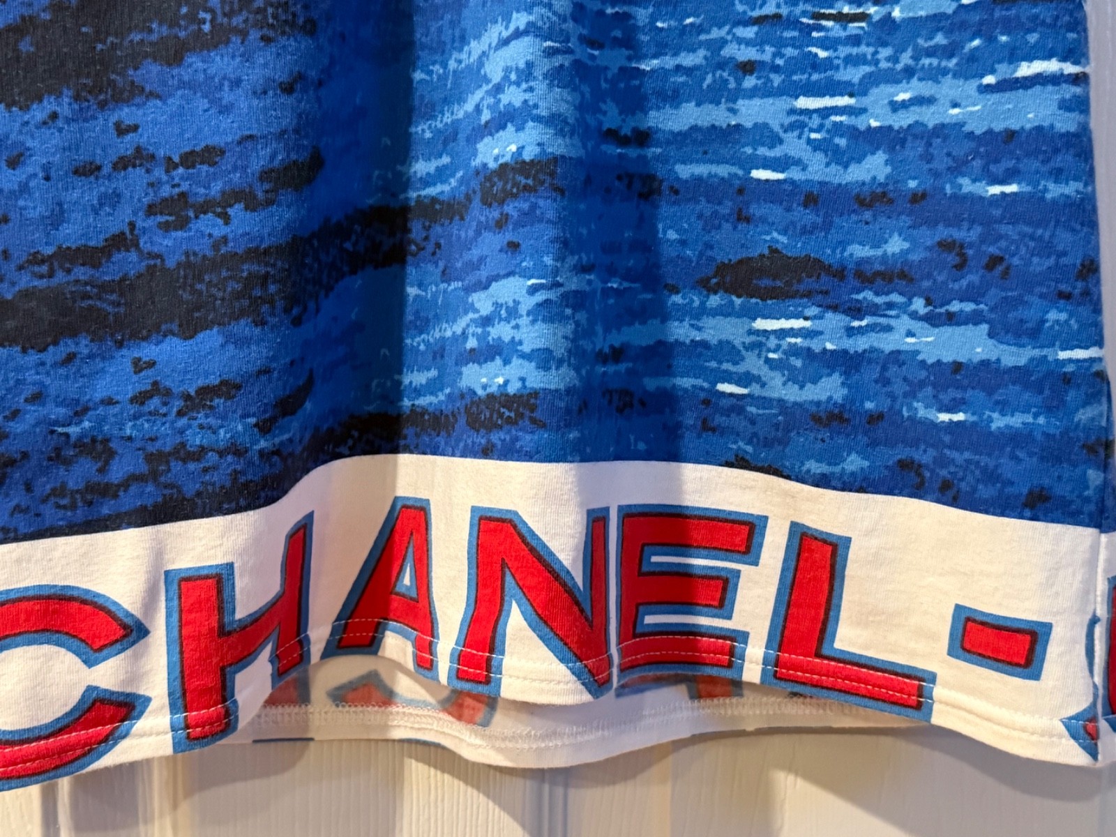 CHANEL 2002S SURF VINTAGE BLUE RED TOP CHANEL LOGO CC FR44- FR40