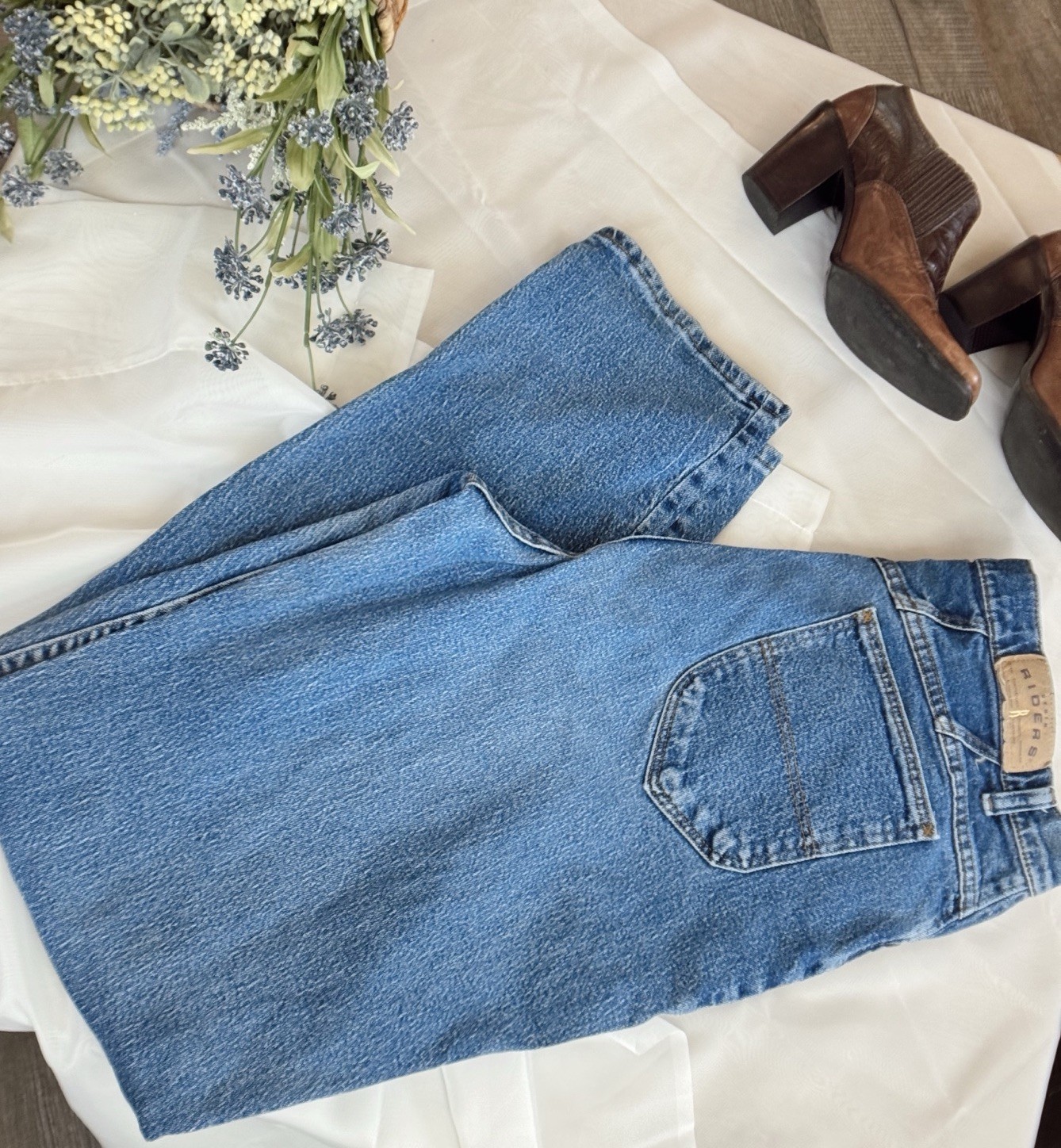 Lee Riders Vintage 80s/90s Medium Wash Faded Jeans Size 36×32 Made in USA
