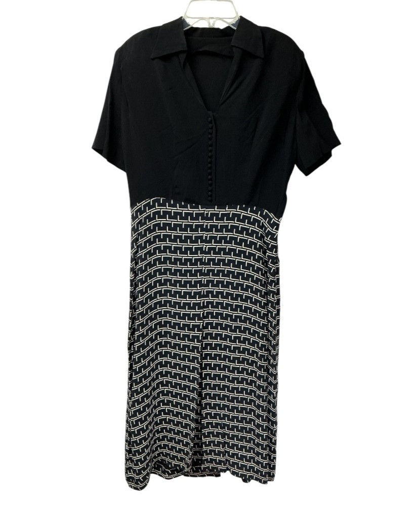 Vintage Black & White Geometric Print Dress – Side Zip, Faux Button Front, 46” L
