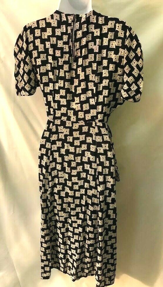 Vintage 1940s Classic Navy and white pattern flounce rayon dress S /M Great!