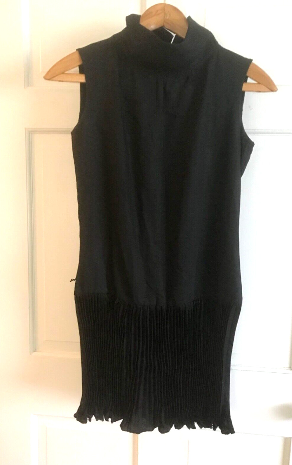 Vtg 60s flapper style Black Drop Waist Pleated Skirt Sleeveless Mini GoGo Dress
