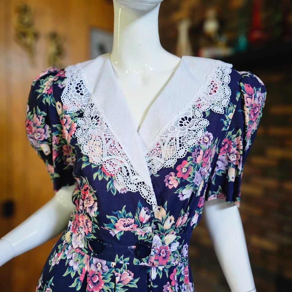 Vtg 1980s Femme Trad Wifey Floral Bouquet Puff Sleeve Rayon Swing Tea Dress S/M
