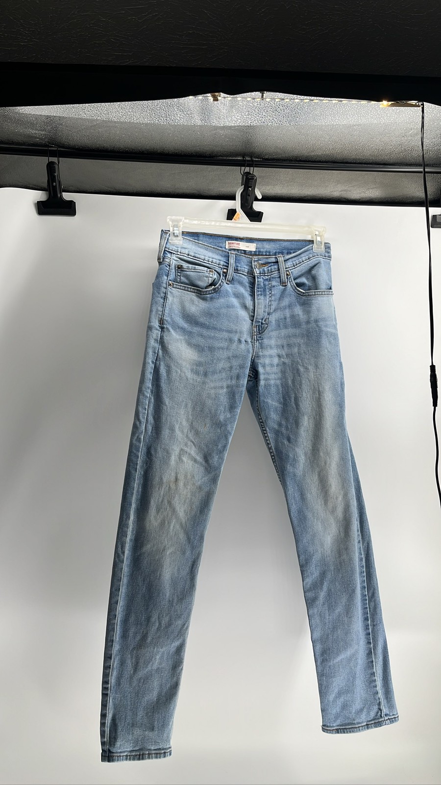 Levi Strauss Signature Men’s Slim Jeans Light Wash Denim 30/32
