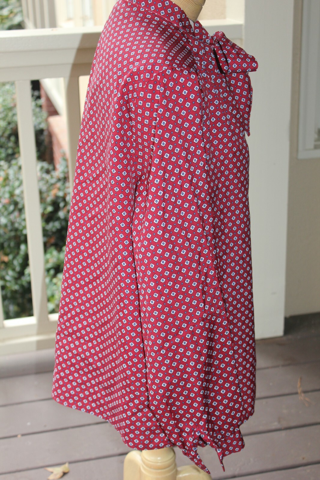 Vintage 70’s 80s Ecco Bay Maroon Geometric Tie Neck Button Down Blouse L XL 38