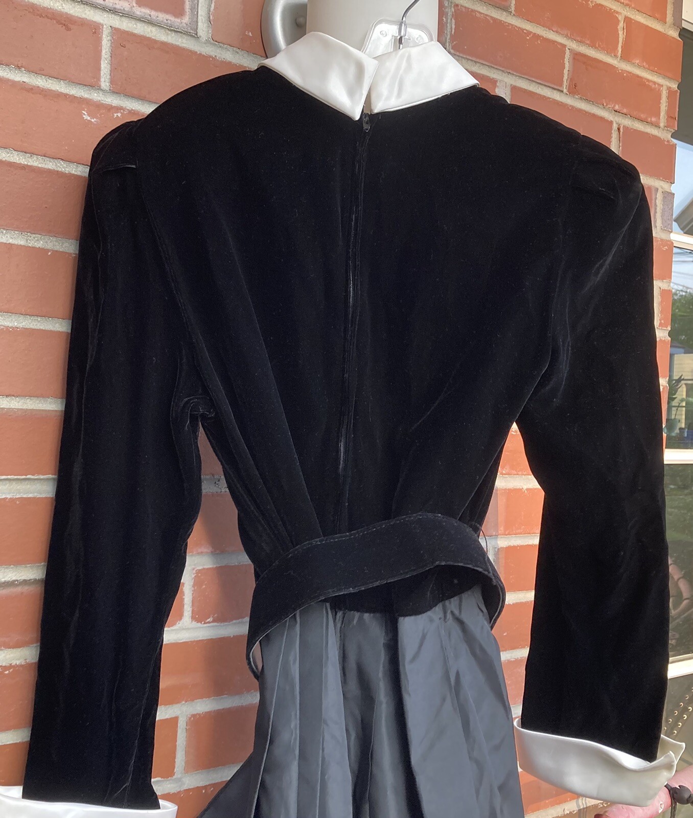 Vintage Velvet & Tafetta Shirtwaist Dress Cream Satin Cuffs/Collar Belt 12P