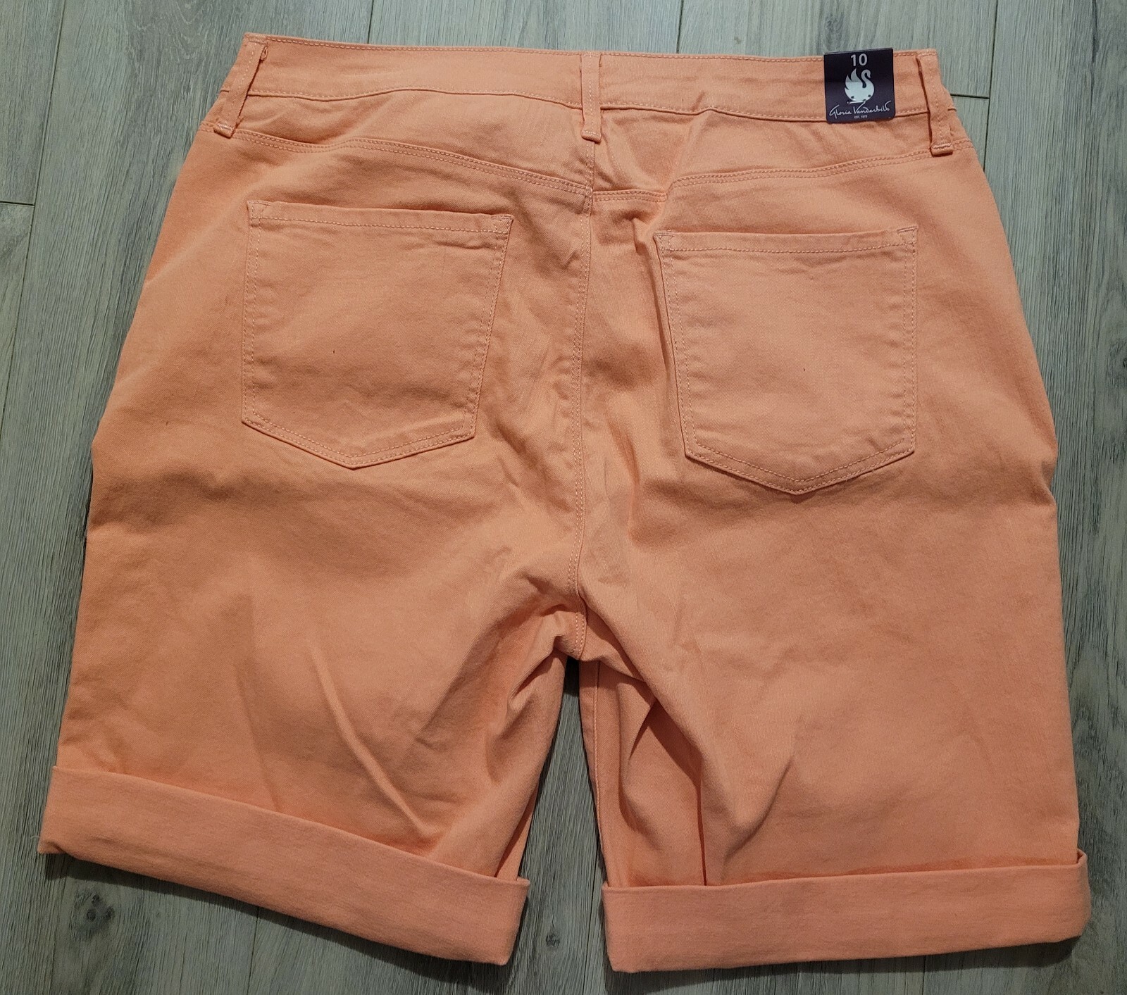 GLORIA VANDERBILT SALMON JEANS WOMENS LONG SHORTS SIZE 10 BRAND NEW WITH TAGS