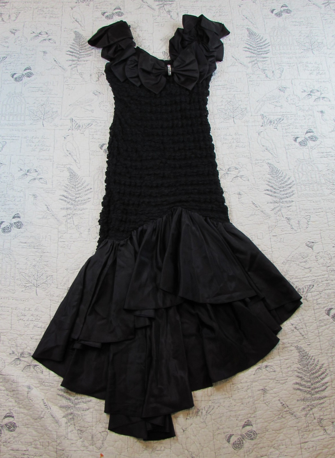 VINTAGE 80’S STEPPIN OUT LACE MIDI DRESS SIZE 11 / SMALL GOTHIC WHIMSY