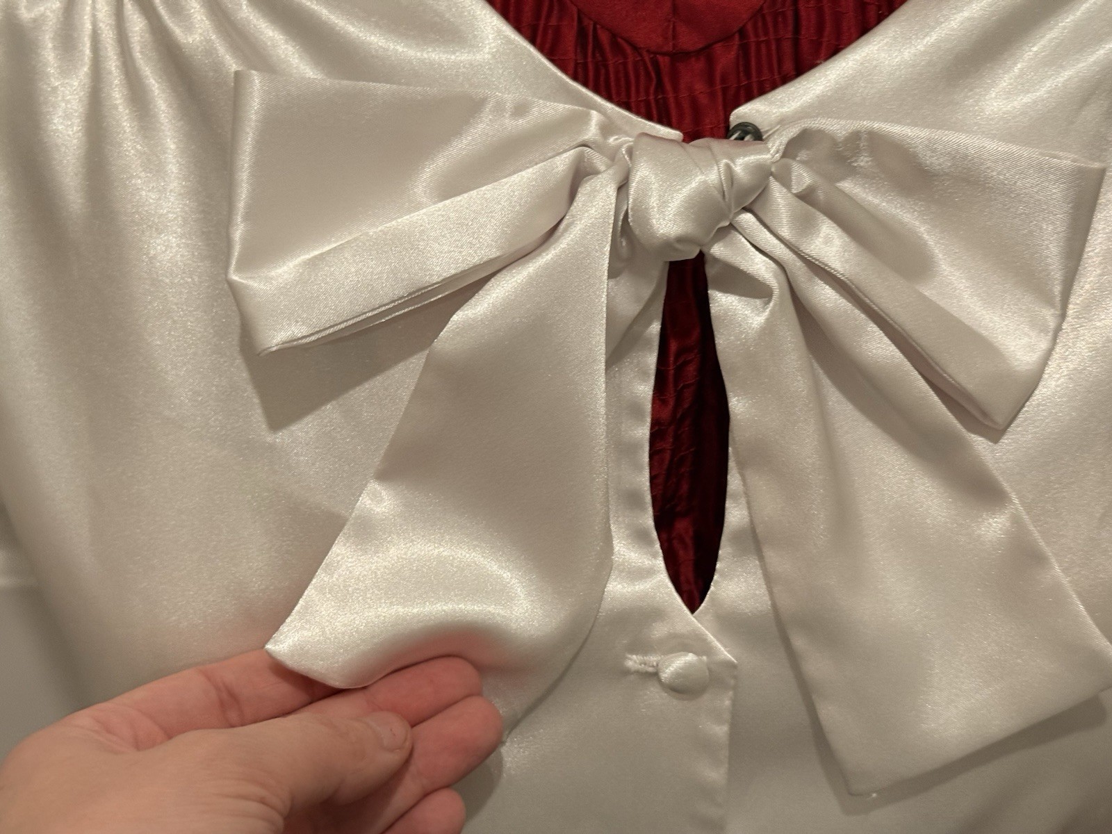 Women’s Early 2000’s Stop Staring Size 14 White Satin Button Down Cap Sleeve Top