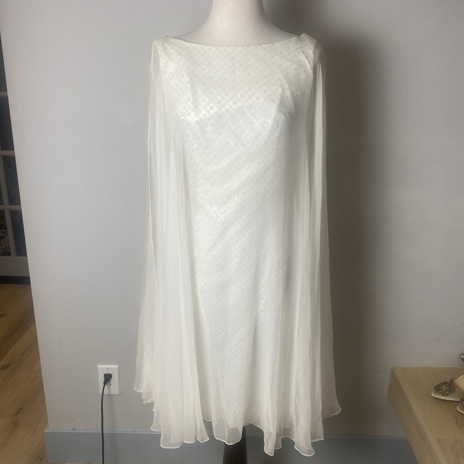 VTG 60’s White Chiffon Flowing Fitted Dress Metallic Threading S/M Cocktail MOD