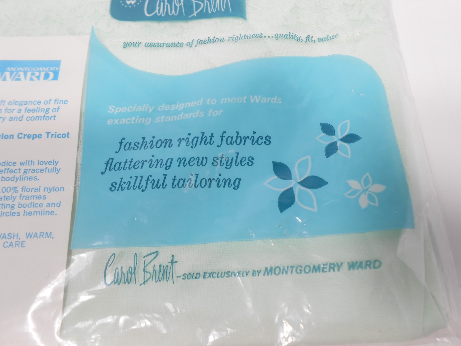 Vtg 60s NEW Carol Brent Full Slip Montgomery Ward 100% Nylon, Lace Sz: 14/36