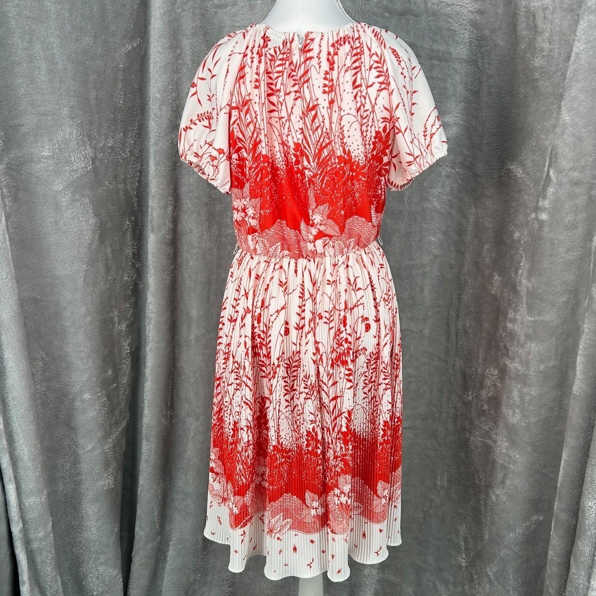 Jennifer Gee Vintage Red White Floral Pleated Midi Dress Size 14 Retro Summer