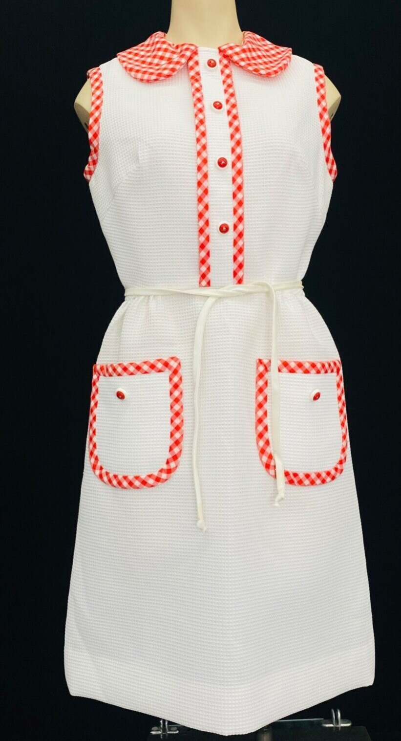Vintage 1970s white short dress, red gingham sleeveless summer mini collar S